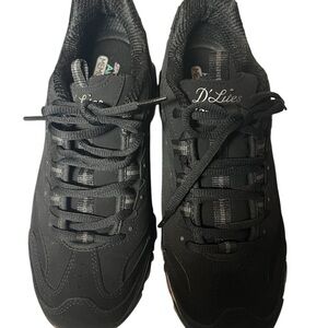 Skechers D'Lites Black Women’s Walking Shoes Like New